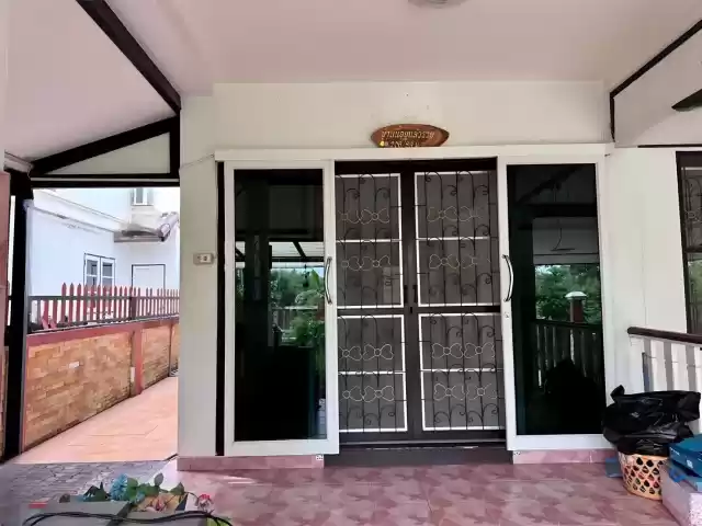 บ้านเดี่ยวสองชั้น หมู่บ้านสหกรณ์การเคหสถานราชนาวี1 ต พลูตาหลวง อ สัตหีบ จ ชลบุรี